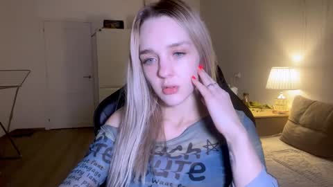 Sofia online show from March 2025 04:57:02 PM