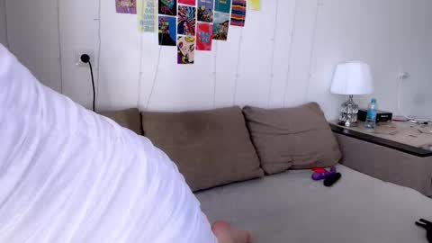 Sofia online show from September 2025 12:21:02 PM