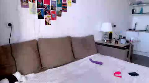 Sofia online show from October 2025 11:46:02 AM