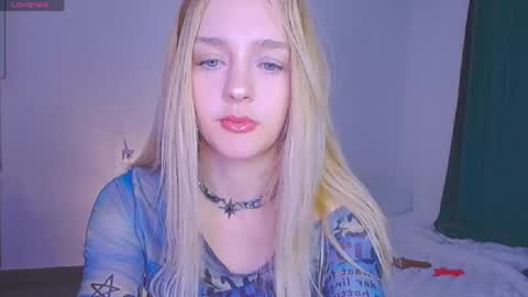 Sofia online show from April 2026 09:46:01 PM