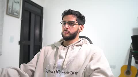 saimon  online show from December 2025 08:51:01 PM