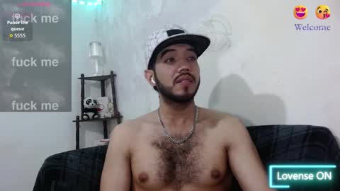 Snapshot of saint_castle chatting on February 2026 09:35:01 PM Saint Castle online show from February 2026 09:35:01 PM