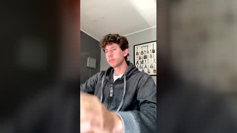 saint_nott online show from April 2026 04:37:02 PM