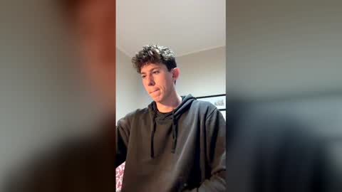 saint_nott online show from May 2026 08:37:01 PM