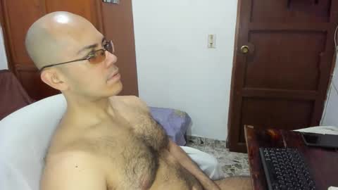 Snapshot of saintedy01 chatting on October 2025 12:33:01 PM saintedy01 online show from October 2025 12:33:01 PM