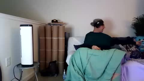 salis1981 online show from January 2025 01:31:01 AM