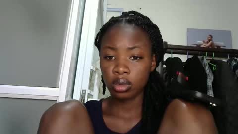 sally_beauty2023 online show from April 2026 11:11:01 AM