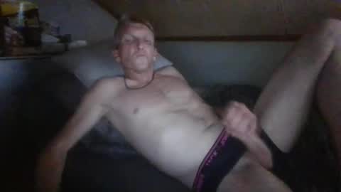 Snapshot of salmo6 chatting on November 2025 01:17:01 AM salmo6 online show from November 2025 01:17:01 AM