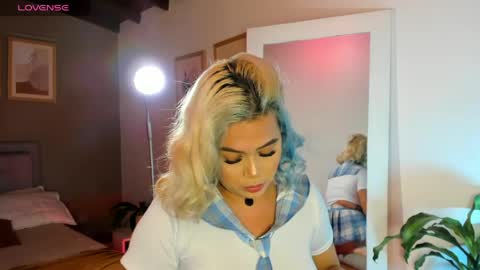 Salo     online show from April 2026 03:18:02 PM