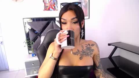 SALO HOT online show from November 2025 02:48:02 PM