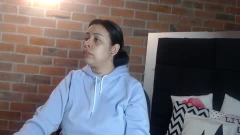 Snapshot of salome__hills chatting on January 2025 02:32:02 PM online show from January 2025 02:32:02 PM