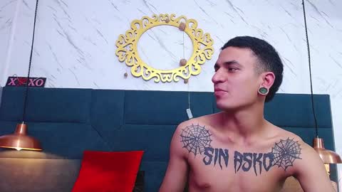 Snapshot of salome_daniel chatting on February 2025 07:42:01 PM salome_daniel online show from February 2025 07:42:01 PM