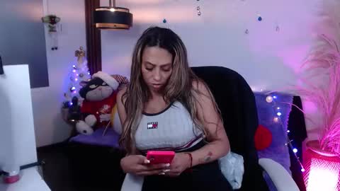 Snapshot of salome_drasin chatting on December 2025 10:27:02 PM salome_drasin online show from December 2025 10:27:02 PM