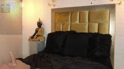 Snapshot of salome_williamss chatting on February 2025 12:01:02 PM Salome online show from February 2025 12:01:02 PM