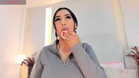   online show from October 2025 07:49:01 PM