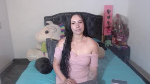 yenny online show from December 2025 03:48:01 AM