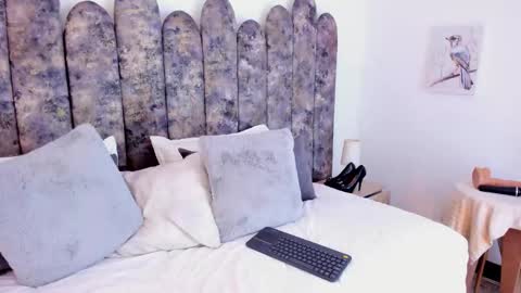 Snapshot of salomesimos1 chatting on November 2025 10:54:01 PM Salome online show from November 2025 10:54:01 PM