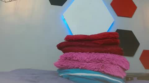 martina online show from January 2025 01:05:02 PM