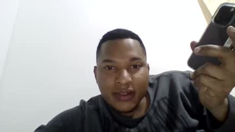 Snapshot of salomoon23 chatting on September 2025 12:33:01 AM INSTAGRAM luis1pedraza online show from September 2025 12:33:01 AM