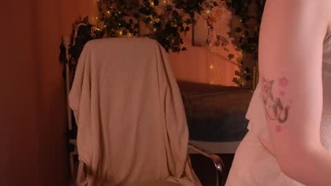 salt_mira online show from April 2026 05:27:02 AM