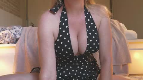 IsaBella-  online show from June 2026 02:10:02 PM