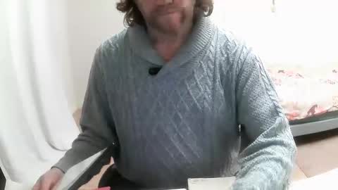 Saltimbanquier  Salt  ou  Banquier  online show from February 2025 07:33:02 AM