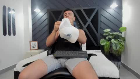 SALVATORE online show from February 2025 05:41:02 PM