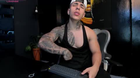 SALVATORE online show from November 2025 05:28:02 PM