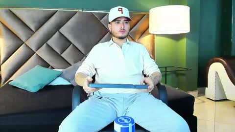 Snapshot of salvattore_muller chatting on February 2026 06:06:02 AM Salvatore online show from February 2026 06:06:02 AM