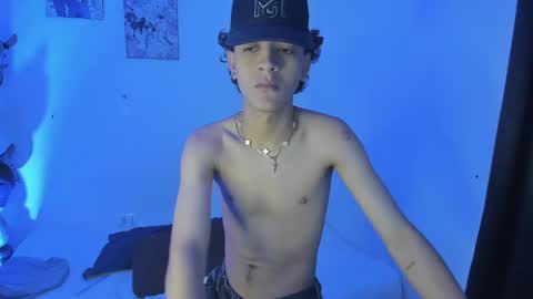 Snapshot of sam__cute chatting on January 2025 07:13:02 AM sam__cute online show from January 2025 07:13:02 AM