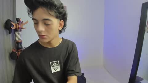 Snapshot of sam__cute chatting on January 2025 06:54:02 PM sam__cute online show from January 2025 06:54:02 PM