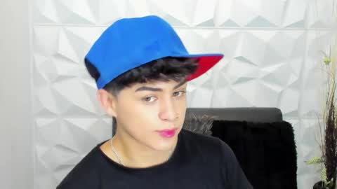 Sam online show from December 2025 01:53:01 PM