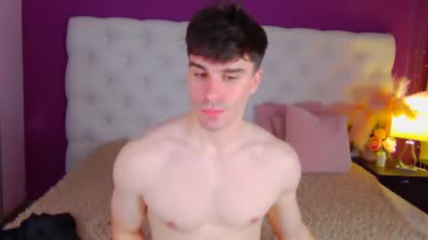 Snapshot of sam_huston18 chatting on June 2026 04:06:01 PM BACK IN 2 WEEKS online show from June 2026 04:06:01 PM