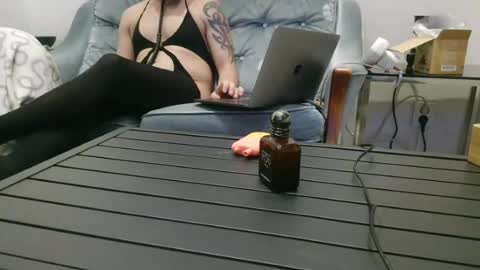 sam_love1985 online show from June 2026 10:46:01 PM