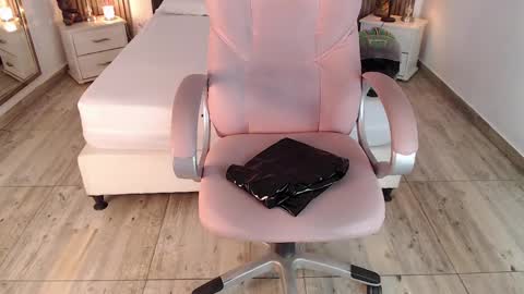 Snapshot of sam_mansson66 chatting on January 2025 12:05:02 PM SAM MANSON online show from January 2025 12:05:02 PM