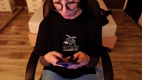 Snapshot of sam_mansson66 chatting on September 2025 01:05:02 PM SAM MANSON online show from September 2025 01:05:02 PM