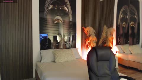 SAM MANSON online show from April 2026 12:18:01 PM
