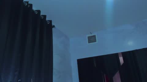 sam_naughty18 online show from May 2026 02:02:02 PM