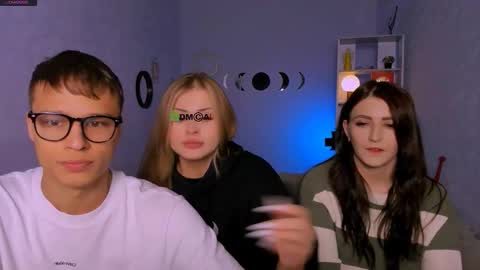 Sam online show from October 2025 07:03:02 PM