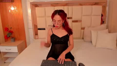 samantha   online show from May 2026 05:26:02 AM