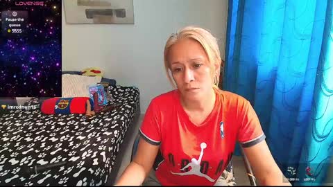 Snapshot of samanta_stone69 chatting on January 2025 09:52:02 PM Samanta Stone online show from January 2025 09:52:02 PM