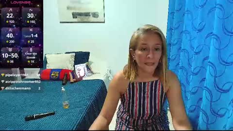 Snapshot of samanta_stone69 chatting on February 2025 10:43:02 PM Samanta Stone online show from February 2025 10:43:02 PM