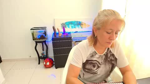 Snapshot of samanta_stone69 chatting on October 2025 06:52:02 PM Samanta Stone online show from October 2025 06:52:02 PM