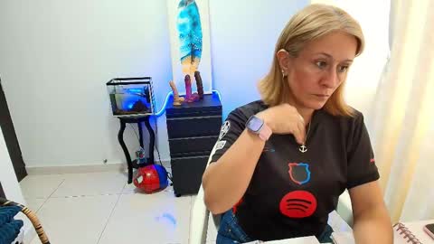 Snapshot of samanta_stone69 chatting on October 2025 09:59:02 PM Samanta Stone online show from October 2025 09:59:02 PM