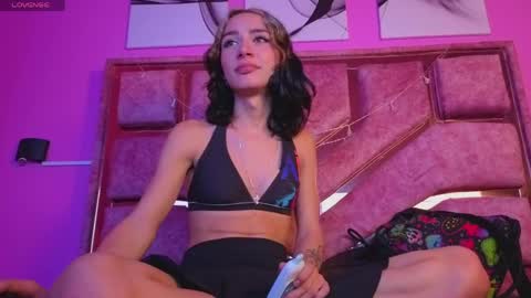 samantaa_liov online show from May 2026 07:44:02 PM