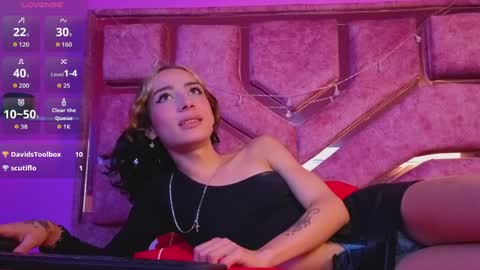 samantaa_liov online show from May 2026 07:42:02 PM