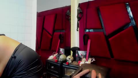 Samanta online show from December 2025 07:20:02 PM