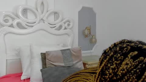 Samanta online show from February 2025 10:33:01 PM