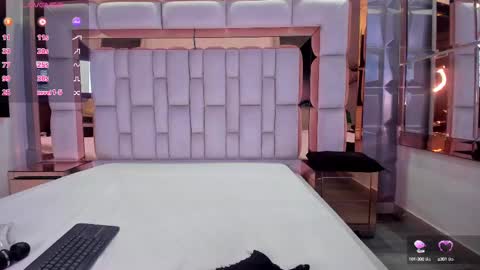 S A M A N T A   online show from March 2025 07:47:02 AM