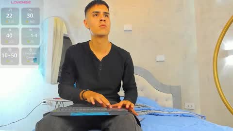 Snapshot of samantha_and_bastian chatting on February 2026 03:54:01 AM samantha_and_bastian online show from February 2026 03:54:01 AM